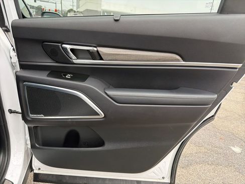 Certified 2021 Kia Telluride SX w/ Nightfall Edition Package image 28