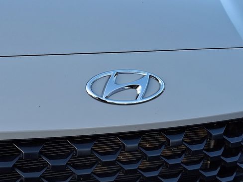 Used 2023 Hyundai Kona SEL w/ Convenience Package AWD/4WD image 8