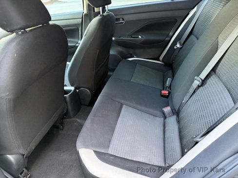 Used 2021 Nissan Versa SV image 11