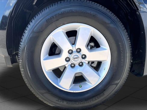 Used 2012 Nissan Pathfinder SV RWD image 10