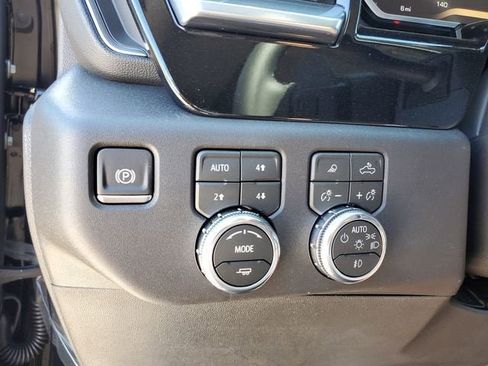 New 2026 GMC Sierra 1500 SLT w/ SLT Premium Plus Package AWD/4WD image 32