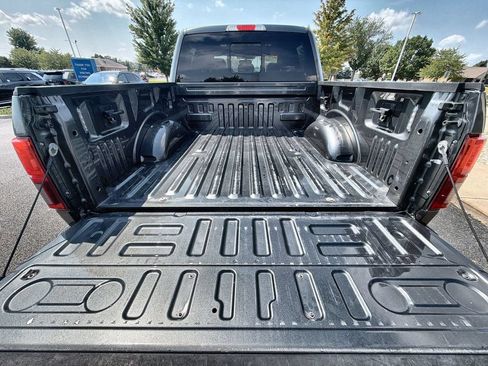 Used 2019 Ford F150 Lariat w/ Equipment Group 502A Luxury AWD/4WD image 19