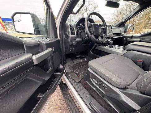 Used 2016 Ford F150 XLT w/ Equipment Group 302A Luxury image 18