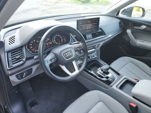 Used 2021 Audi Q5 2.0T Premium w/ Convenience Package AWD/4WD image 16