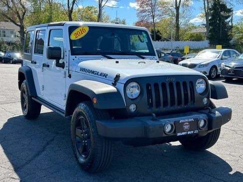 Used 2016 Jeep Wrangler Unlimited Sport AWD/4WD image 4