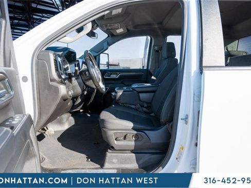 Used 2024 Chevrolet Silverado 2500 LT image 5