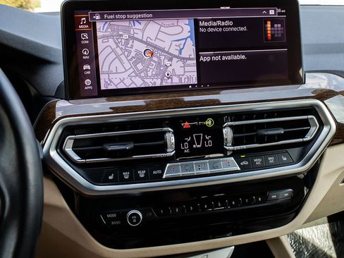 Used 2022 BMW X4 xDrive30i w/ Convenience Package AWD/4WD image 19