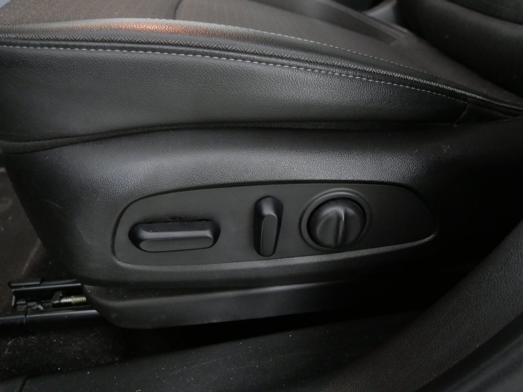 Used 2020 Buick Encore GX Select FWD image 15