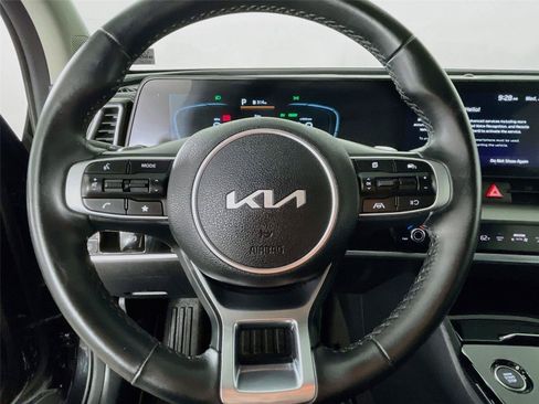 Certified 2025 Kia Sportage EX AWD/4WD image 15