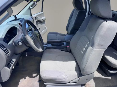 Used 2014 Nissan Frontier S RWD image 12