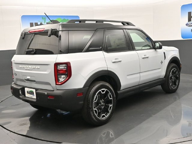 New 2026 Ford Bronco Sport Outer Banks AWD/4WD image 5