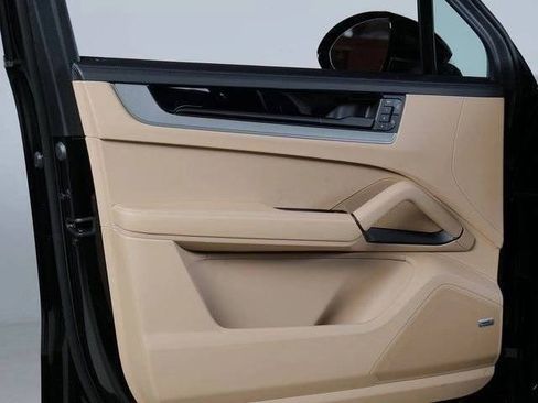 New 2026 Porsche Cayenne AWD/4WD image 26