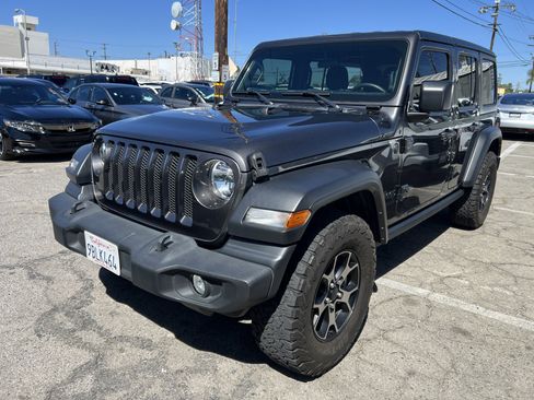 Used 2022 Jeep Wrangler Unlimited Sport AWD/4WD image 2
