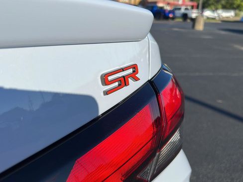 New 2025 Nissan Versa SR w/ Trunk Package image 11