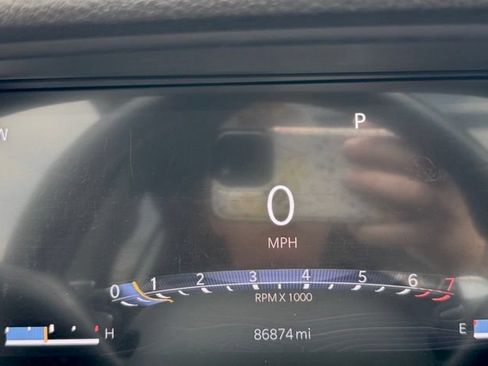 Used 2022 Jeep Grand Cherokee Limited AWD/4WD image 17