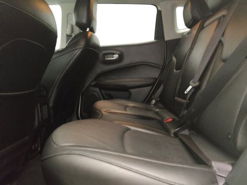Used 2021 Jeep Compass Limited w/ Sun and Sound Group FWD image 18