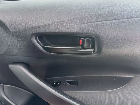 Used 2024 Toyota Corolla LE FWD image 31