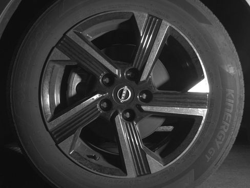 Used 2025 Nissan Sentra SV FWD image 12