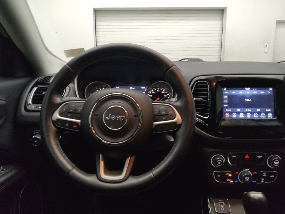 Used 2018 Jeep Compass Latitude w/ Popular Equipment Group FWD image 22