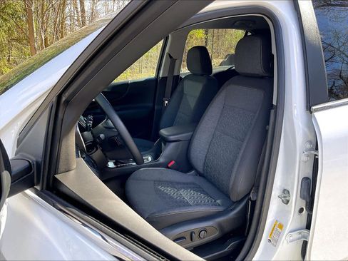 Used 2023 Chevrolet Equinox LT AWD/4WD image 10