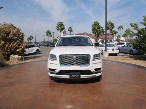 Used 2019 Lincoln Navigator Reserve w/ Cargo Package image 6