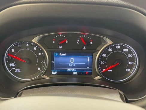 Used 2024 GMC Terrain SLE image 30