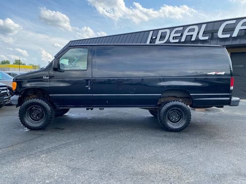 Used 2006 Ford E-350 and Econoline 350 Extended Super Duty image 8