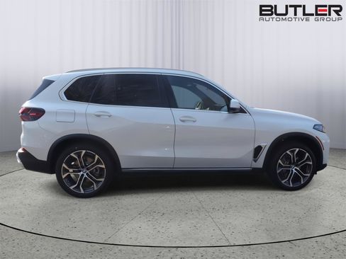 New 2026 BMW X5 sDrive40i w/ Climate Comfort Package RWD image 8