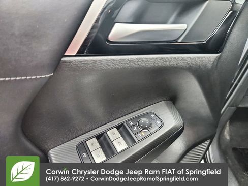 Used 2024 Mitsubishi Outlander SE image 21