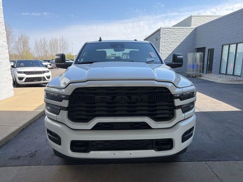 Used 2025 RAM 2500 Big Horn AWD/4WD image 2
