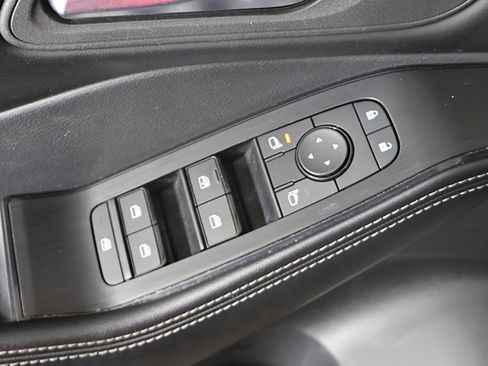 Used 2024 Nissan Rogue SV image 30