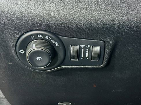 Used 2022 Jeep Compass Latitude image 19