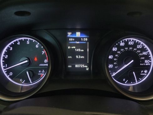 Used 2021 Toyota Camry SE image 23