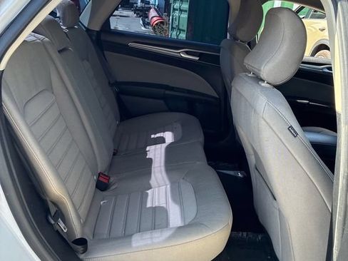 Used 2019 Ford Fusion S FWD image 22