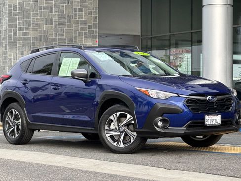 Used 2025 Subaru Crosstrek 2.0i Premium image 2
