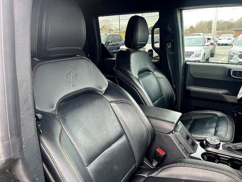 Used 2021 Ford Bronco Badlands image 28