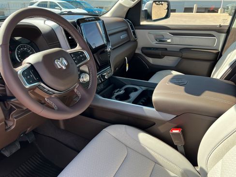 New 2026 RAM 1500 Laramie AWD/4WD image 15