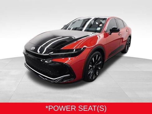 Used 2025 Toyota Crown Platinum image 4