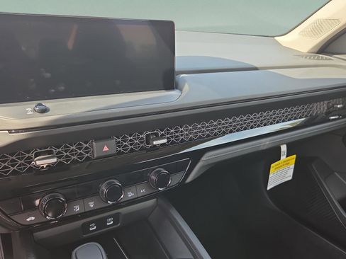 New 2025 Honda Accord EX-L image 9