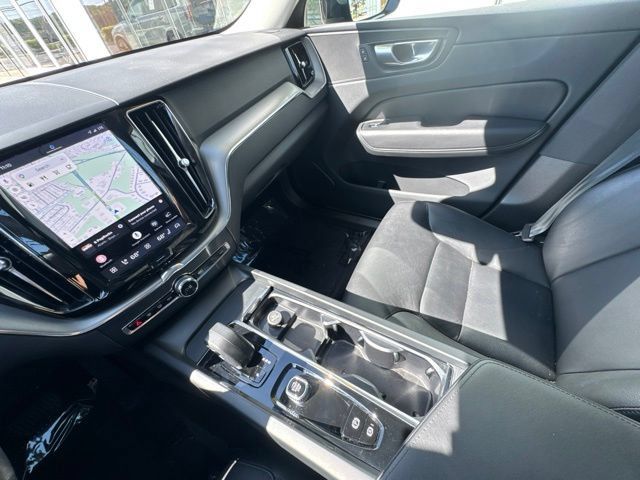 Certified 2024 Volvo XC60 B5 Core w/ Protection Package Premier AWD/4WD image 22