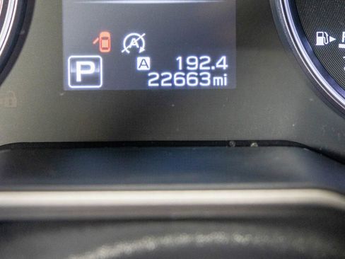 Used 2025 Subaru Outback Onyx Edition AWD/4WD image 36