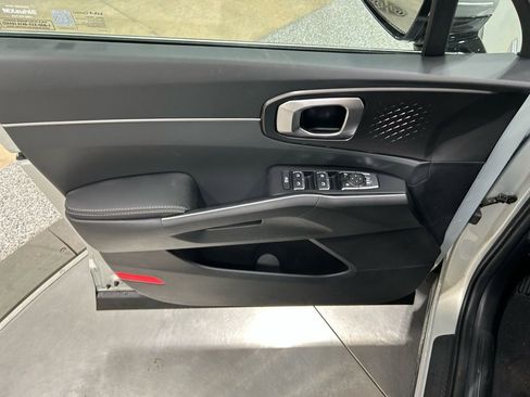 New 2026 Kia Sorento LX image 12