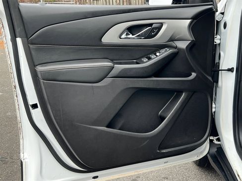 Used 2019 Chevrolet Traverse LS image 14