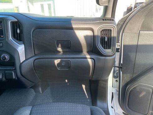 Used 2023 Chevrolet Silverado 1500 Custom image 28