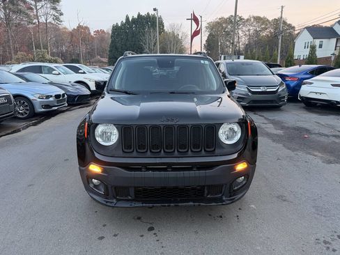 Used 2018 Jeep Renegade Altitude image 2