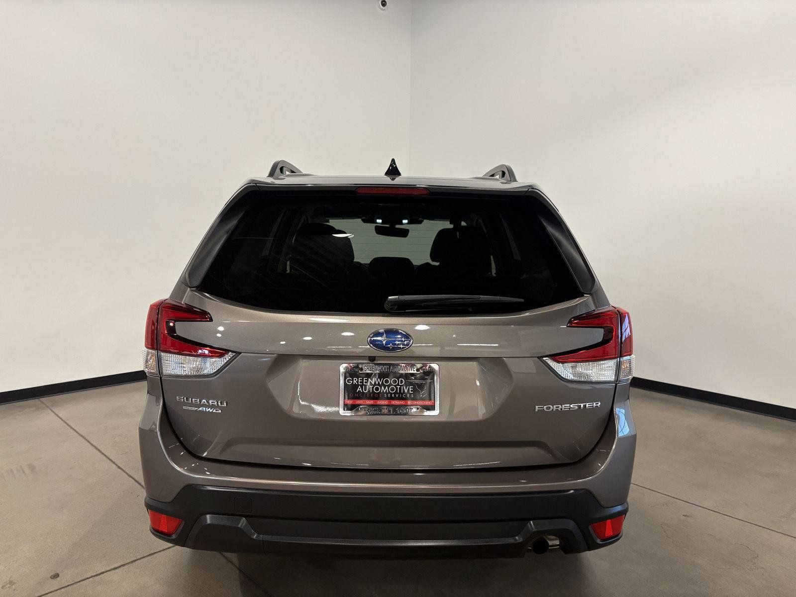 Used 2024 Subaru Forester Premium AWD/4WD image 4