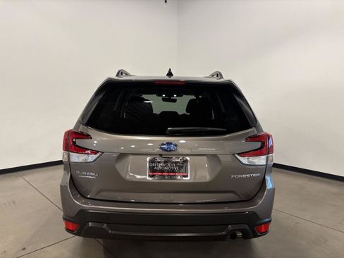 Used 2024 Subaru Forester Premium AWD/4WD image 4