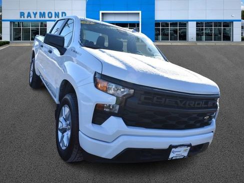 Used 2024 Chevrolet Silverado 1500 Custom image 10