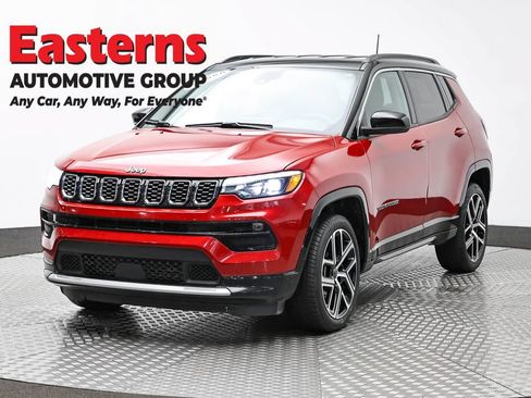 Used 2025 Jeep Compass Limited w/ Elite Group AWD/4WD image 1