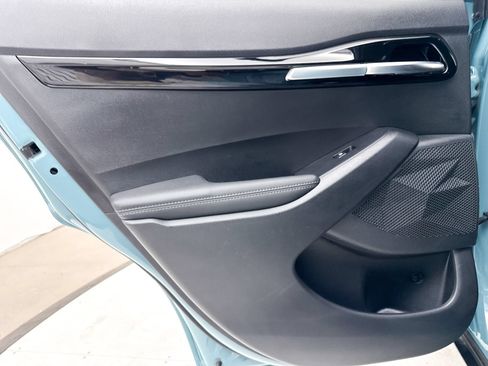 Certified 2024 Kia Seltos EX FWD image 31
